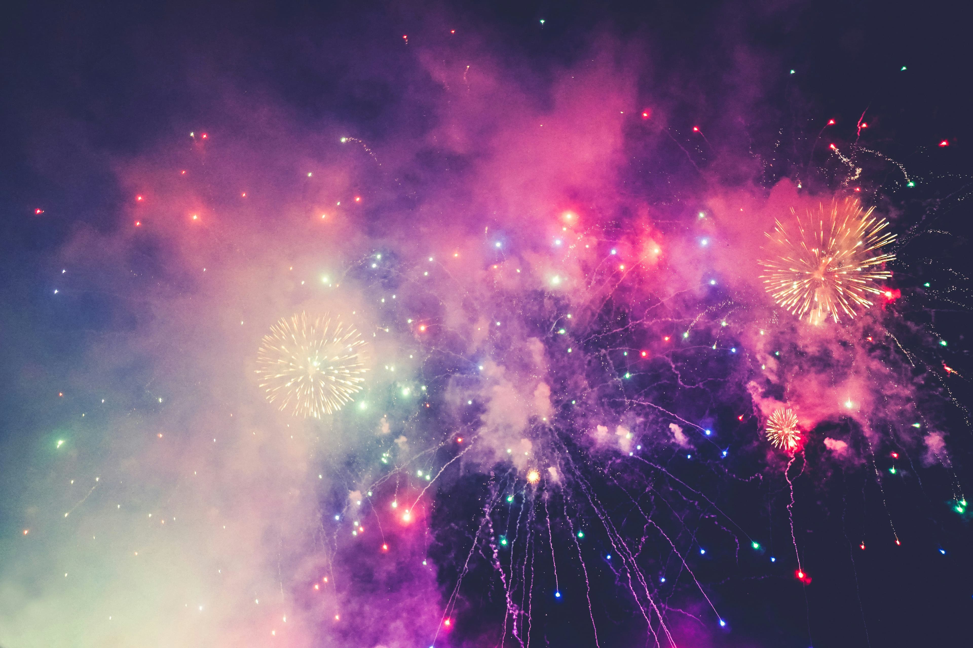 Buy Crackers Online for Easy and Hassle-Free Celebrations